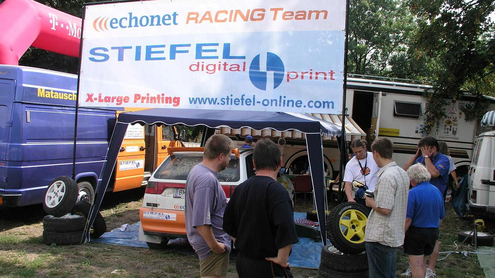 echonet Racing Team: Service-Stand bei der Ralley 2003 © echonet / rv